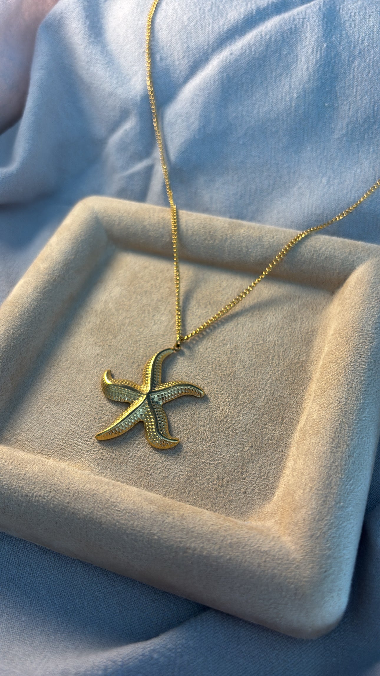 Chunky Large Starfish Pendant Necklace