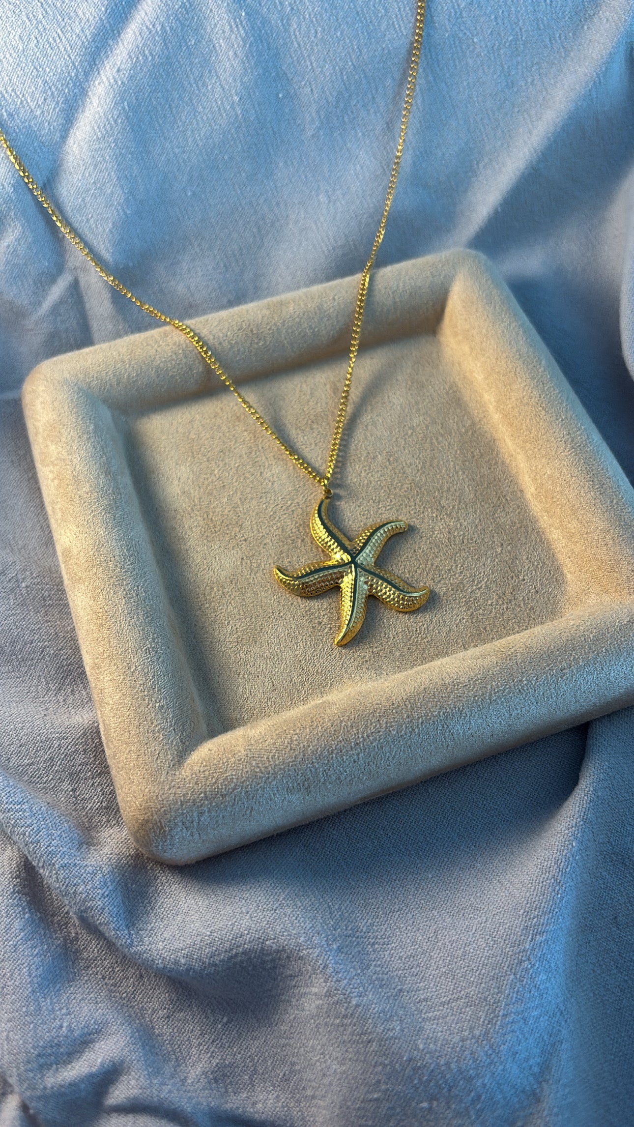 Chunky Large Starfish Pendant Necklace